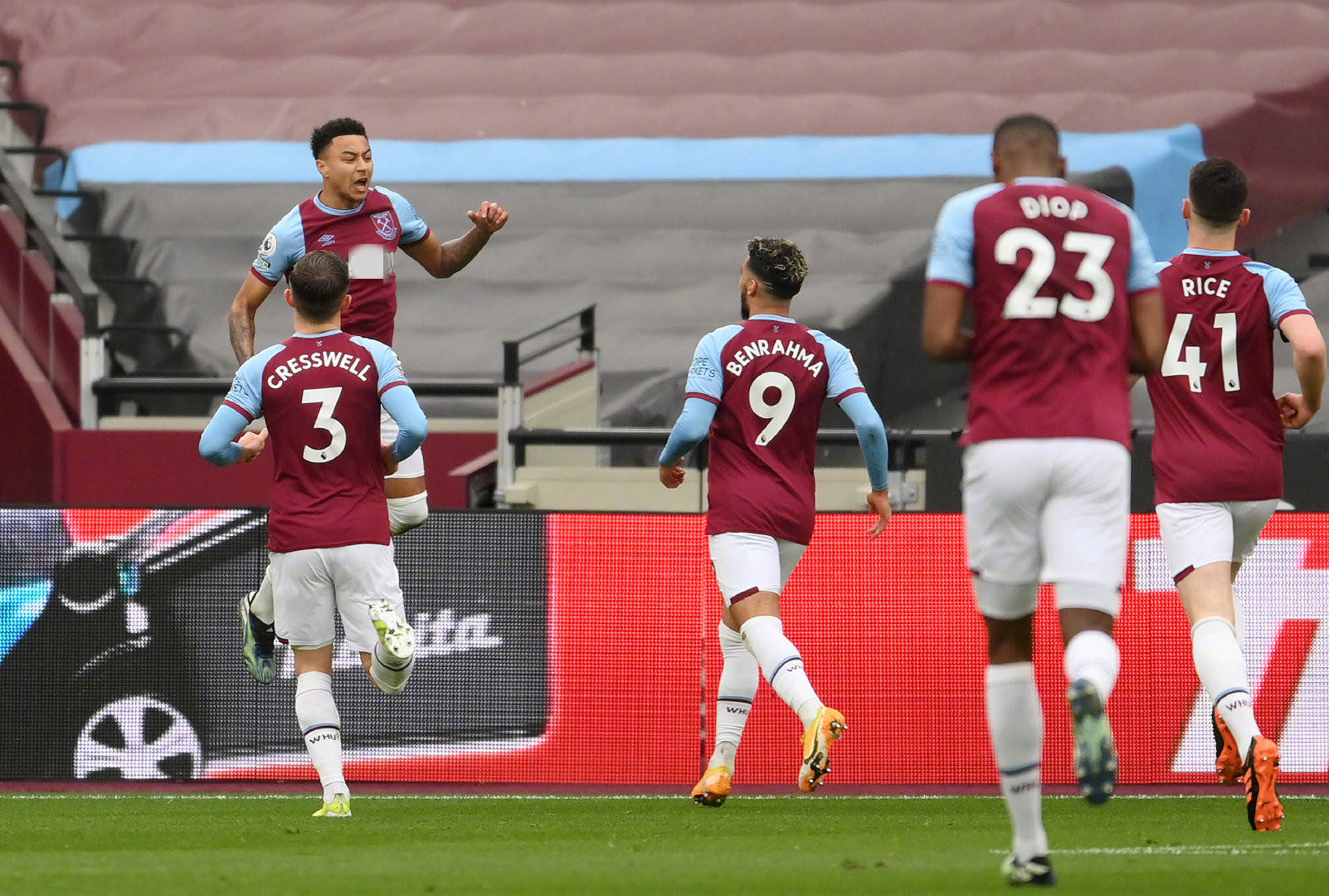 更是对技战 更是对技战